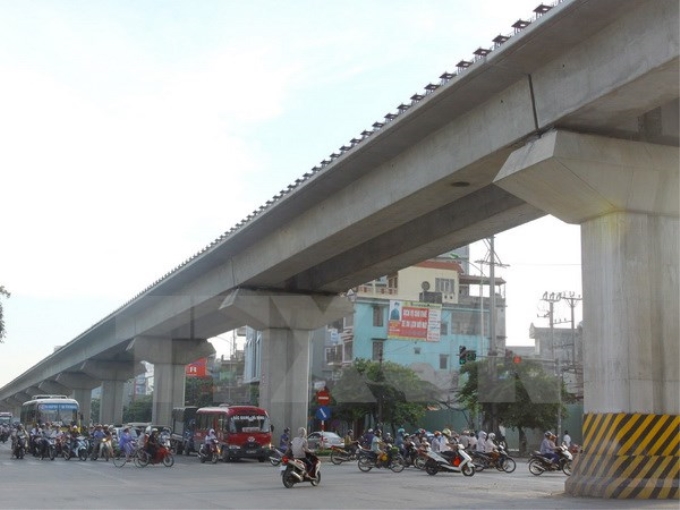 Đoạn công trình đường sắt đô thị Cát Linh-Hà Đông đoạn qua quận Hà Đông, Hà Nội. (Ảnh: Thế Duyệt/TTXVN)